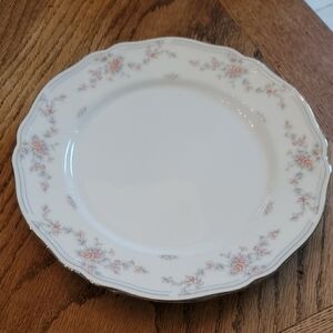 Pair Of Noritake Oakmont Dinner Plates
